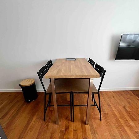 Appartement Climatise / Centre-Ville / 4 Personnes Besançon Exterior foto